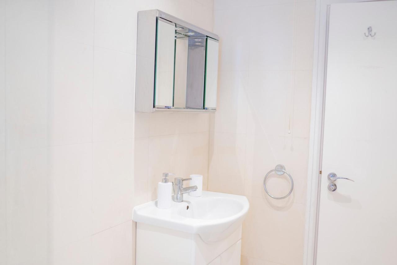 Flat In * Londres